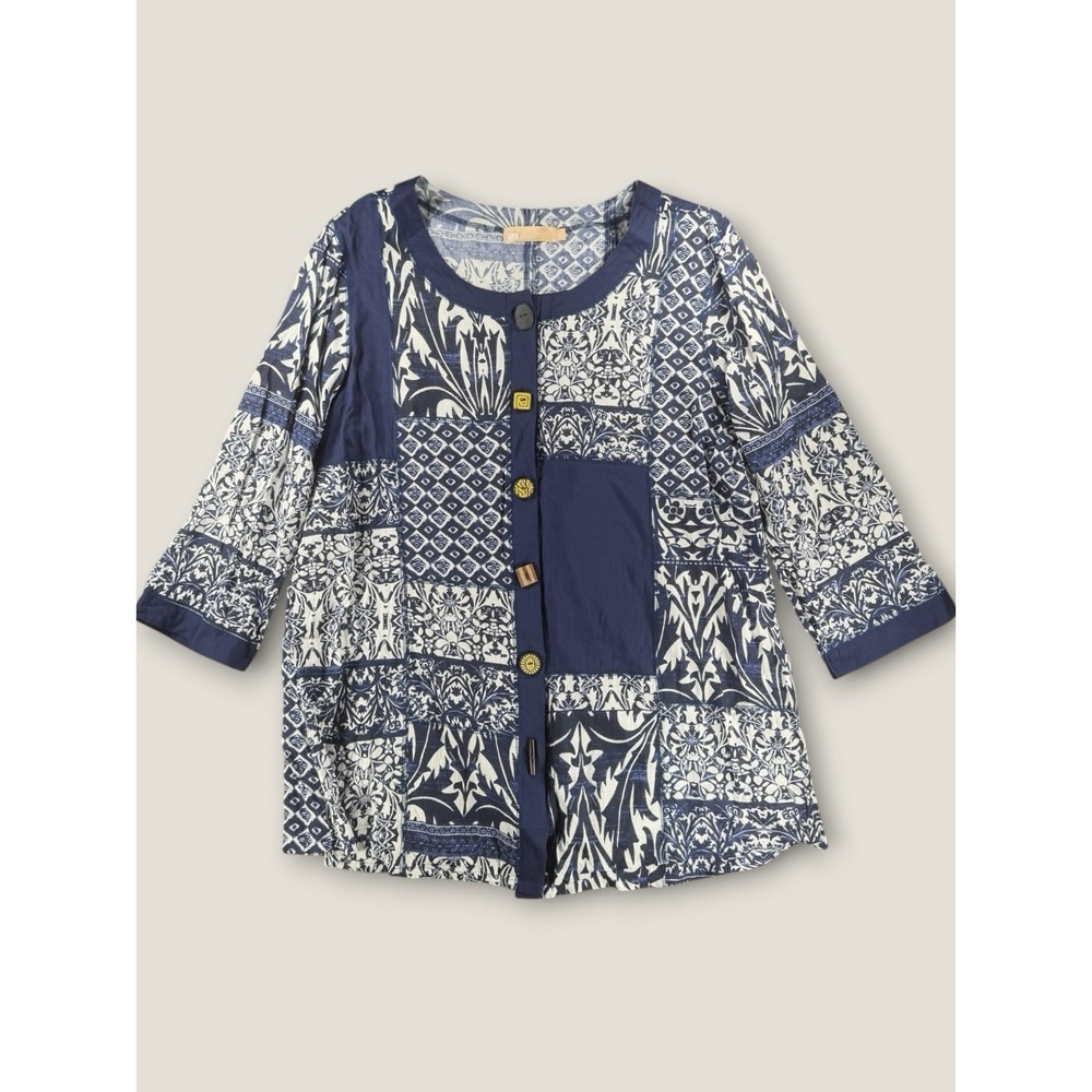 La Cera Women's L‎ Button Up Top Navy Blue White Patchwork Print Rayon 3/4 Slv